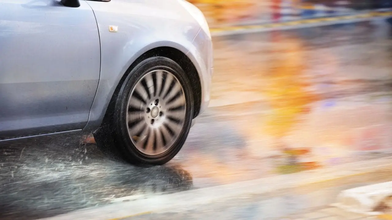 5 Tips To Protect Your Car In Rainy Season