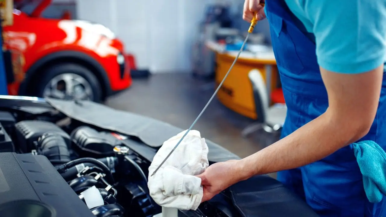 causes of knocking sound in engine